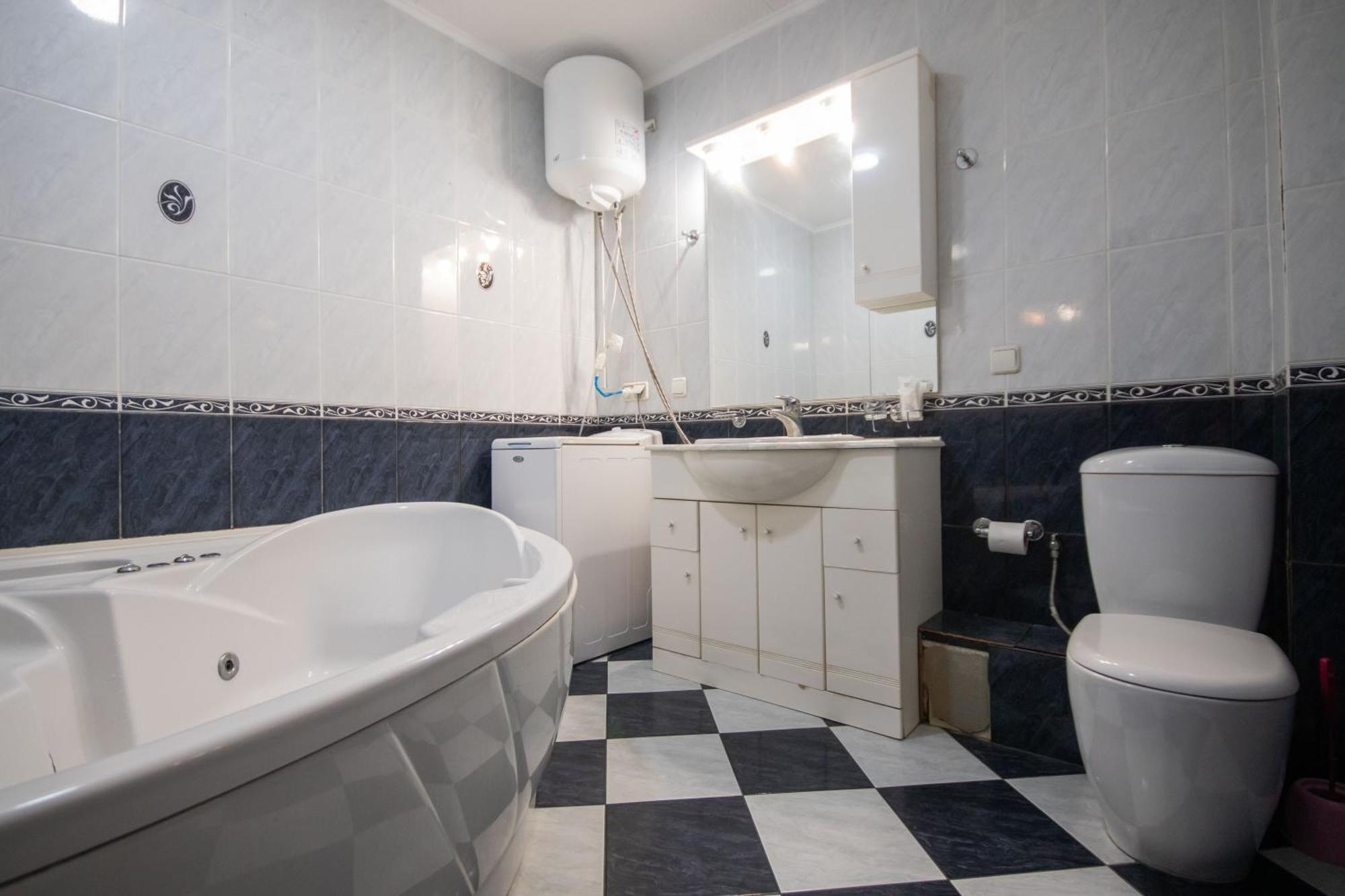 Apartment 2-кімнатні поруч з майданом незалежності *